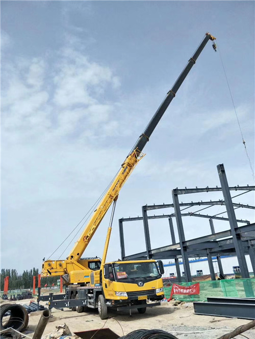 漯河市超高层建筑钢结构吊装案例